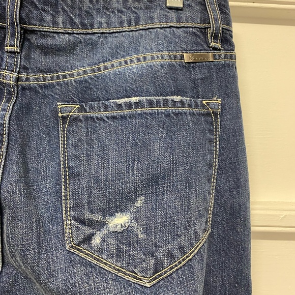 BRAND NEW KANCAN WOMEN'S RELAXED FIT BLUE JEANS, DISTRESSED, HIGH RISE,SIZE 9/28 - Picture 15 of 16
